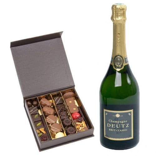 Turn your dream date into a reality by gifting this Classy Champagne and Chocola...