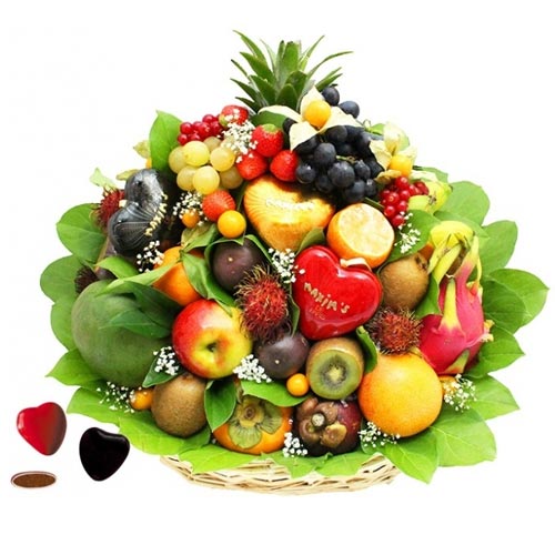 Delicious Family Favorite Fruits N Chocolate Basket