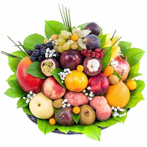 This gift of Yummy Overflowing Fruits Basket will ...