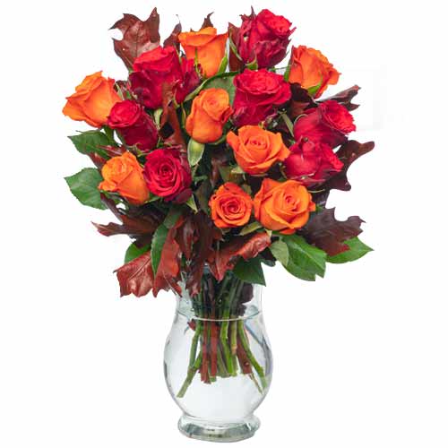 Gift someone you love this Alluring Rose Bunch wit...