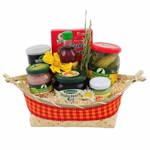A unique gift for any special celebration, this Seasons Fiesta Gift Basket of Go...