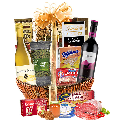 Admirable Gourmet N Wine Gift Basket