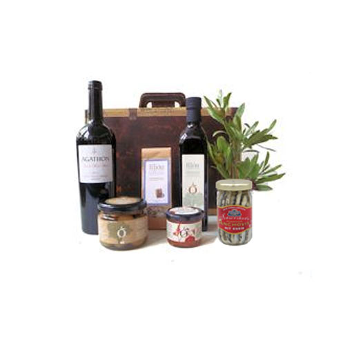 Finest Wine N Gourmet Collection Gift Basket