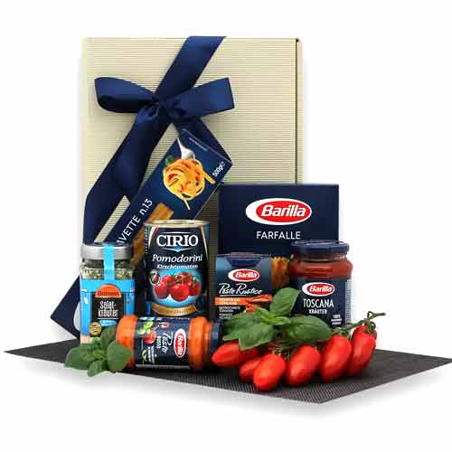 Perfect for any celebration, this Festive Fiesta Pasta N Assortment Gift Box wil...