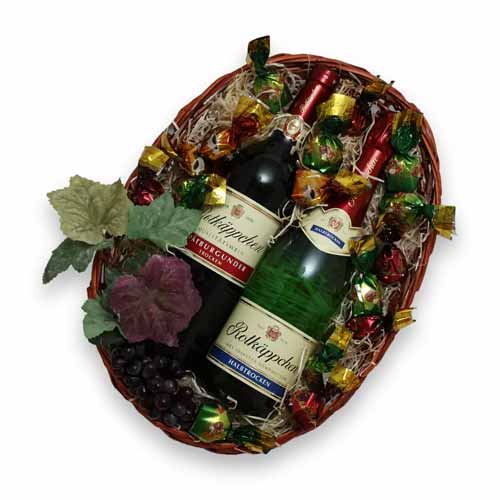 Classic Taste of Chocolate, Champagne N Wine Gift Basket