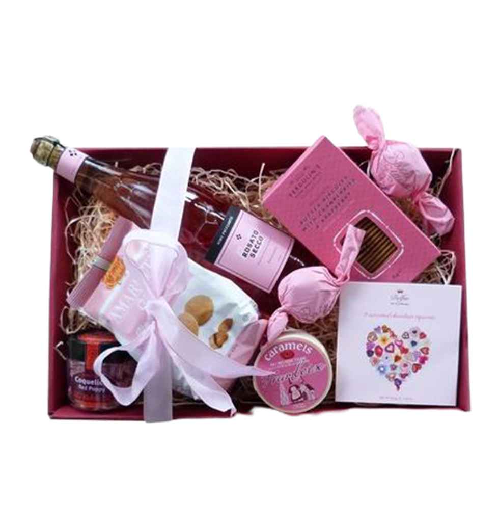 A romantic wedding basket as a surprise for your b...