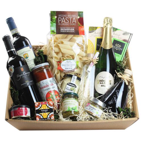 This hamper is a perfect present for all food love...