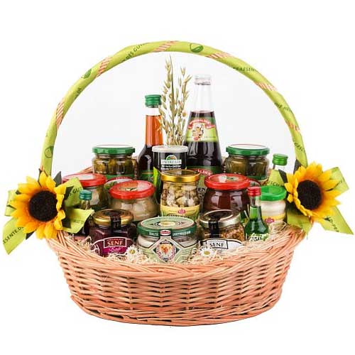 Send online this Santa  Gift Basket to your specia......  to Ansbach