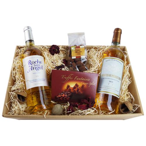 Surprise your friends and loved ones with this refined sweet French wine assortm...