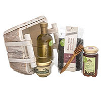 One-of-a-Kind the Great Outdoor Winter Gift Hamper
