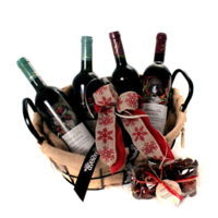 Delicate Wine Time Gift Composition