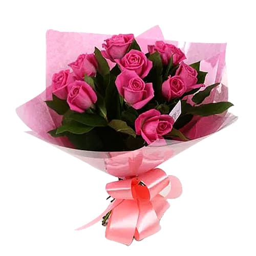 Stunning 12 Pink Roses Arrangement