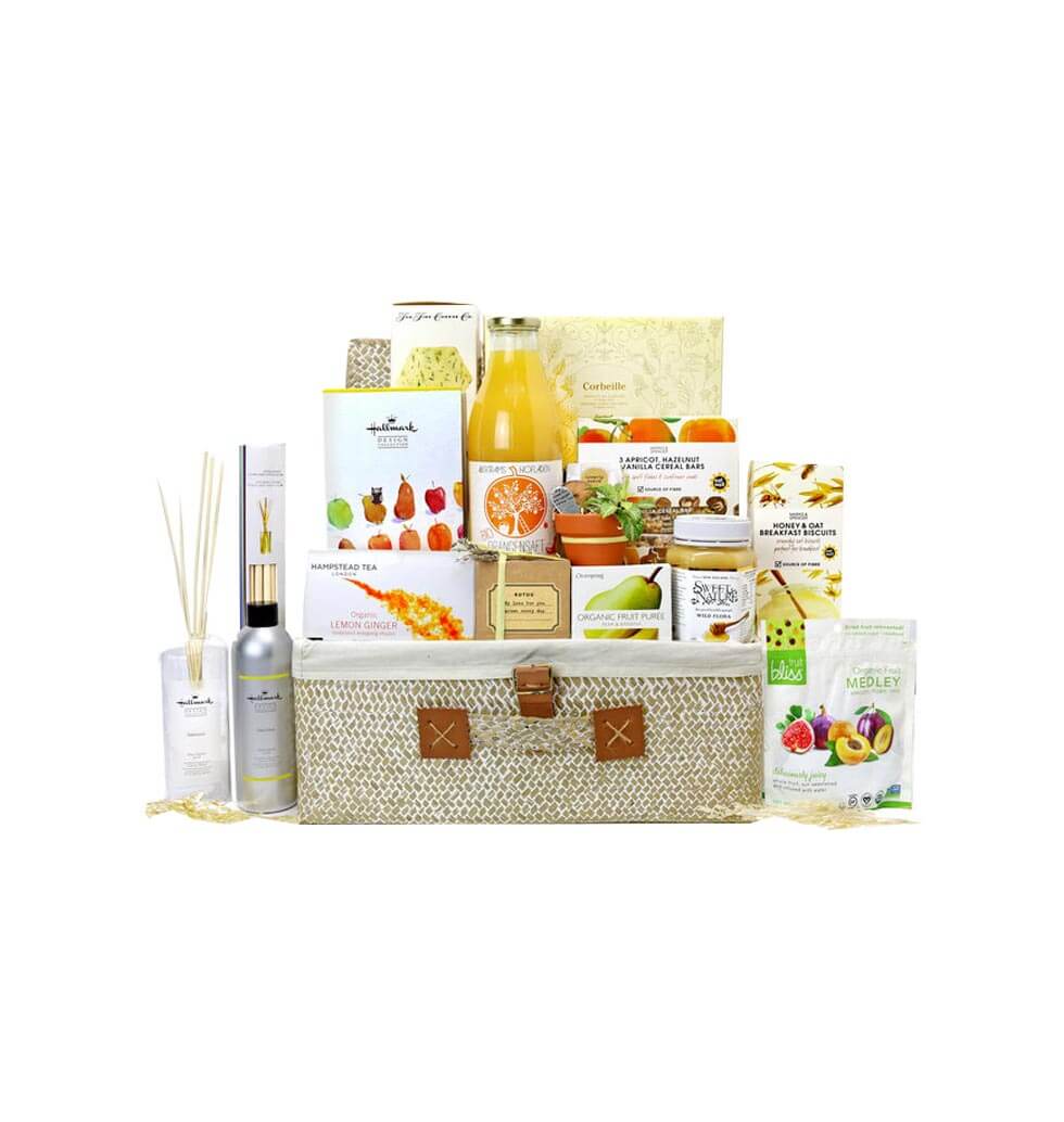 Gift hamper G3 is the most popular of all our gift......  to Queensway_HongKong.asp