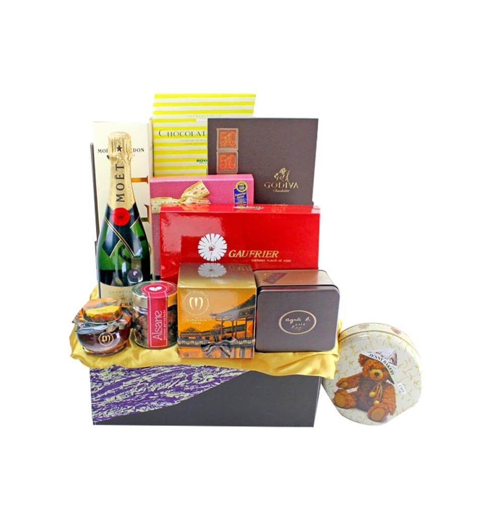 Intriguing Food & Wine Hamper