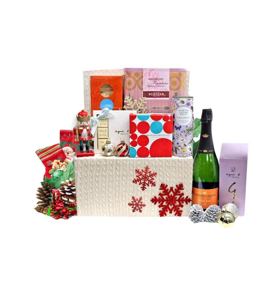Holiday Gift Box S38 contains 9 items (including c......  to Beacon Hill
