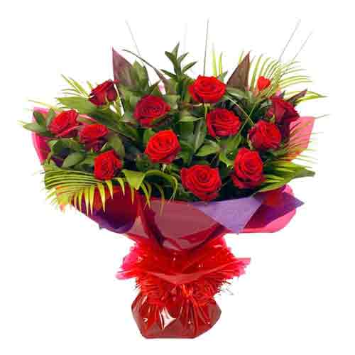 Beautiful 12 Red Roses Bouquet with Love