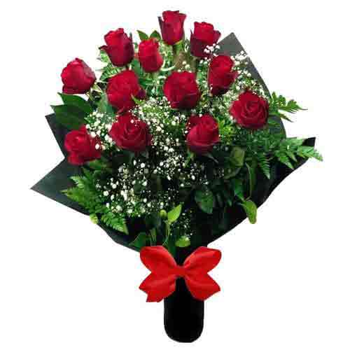Eye-Catching Forever in Love Bouquet of 12 Long stemmed Red Roses