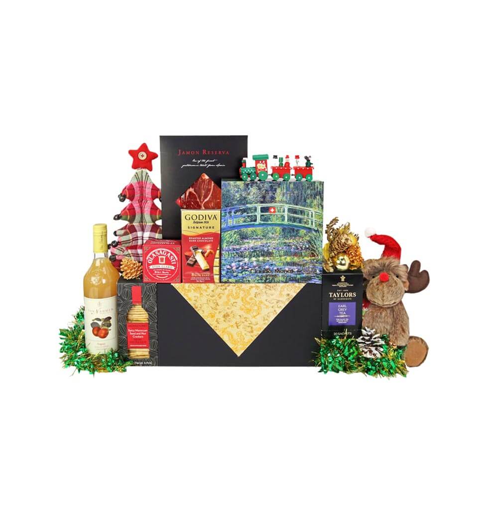 This Christmas Hamper is a great present for famil...