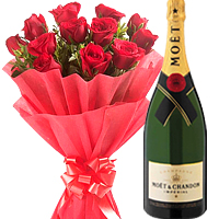 Charming 12 Red Roses with Champagne Hamper