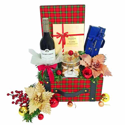 Family Favorite Gift Box of Wine N Delicacies