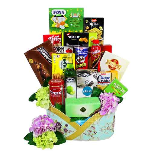 Angelic Gift Hamper of Holiday Assortments<br>