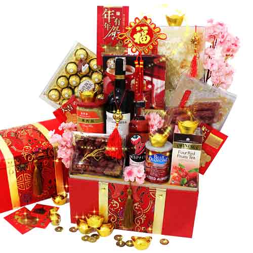 Royal Treasure Gourmet Hamper with Wine