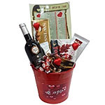 Lovely Tastes of Distinction Gift Hamper with Red Wine