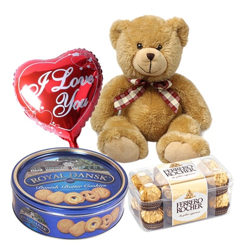 Just click and send this Gorgeous Heart of Love Combo Gift Hamper conveying the ...
