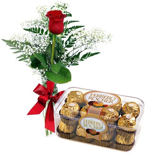 Breathtaking Love Treat Red Rose with 16 pcs Ferrero Rocher Chocolates