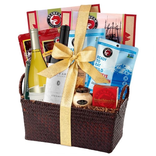 Extraordinary Gourmet Hamper with Wine for Celebration