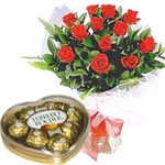 Bouquet of five red roses and Raffaello candies