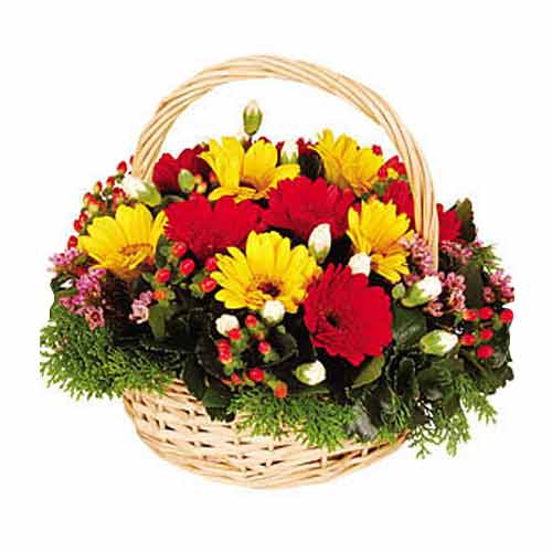 Pamper your loved ones by sending them this Impressive Love Filled Bouquet that ...