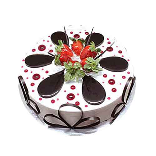 Turn your dream date into a reality by gifting this Mouth-Watering Berries Choco...