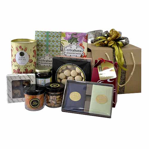 Enchanting Halal Cookies, Honey, Nuts and Food Gift Hamper