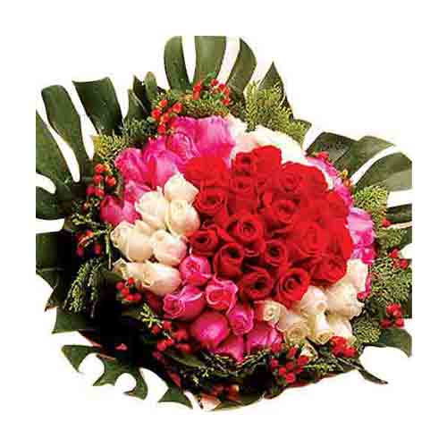 Arrangement of 50 Stalks of Roses <br>(Shades and ......  to Pudu