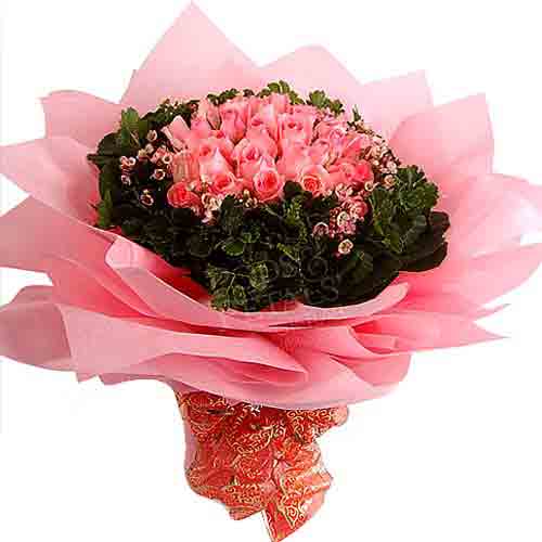 Pure pink elegance. 24 stalks of pink Roses for th......  to Nibong Tebal