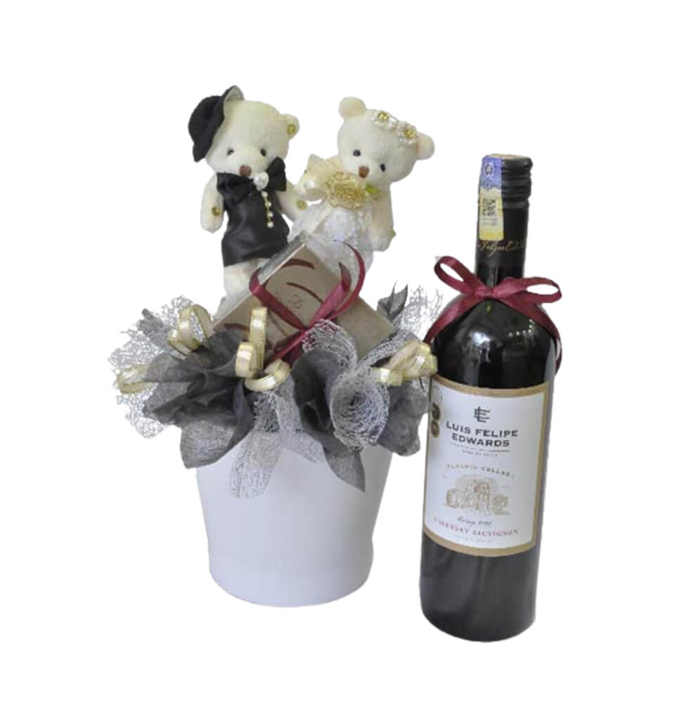 Luxurious Chocolatey Wine Pot