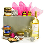  This Hamper Contains:<br/>JUBILEE PURE HONEY 425g...