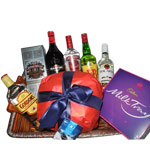 A classic gift, this Ideal X-Mas Drink Time Hamper...