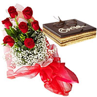 Hypnotic Bunch of 7 Red Roses with Black Forest Cake