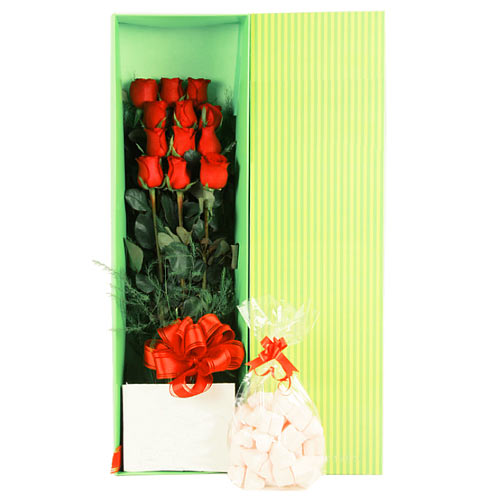 Cheerful Bunch of Long Stemmed Roses with Chocolates