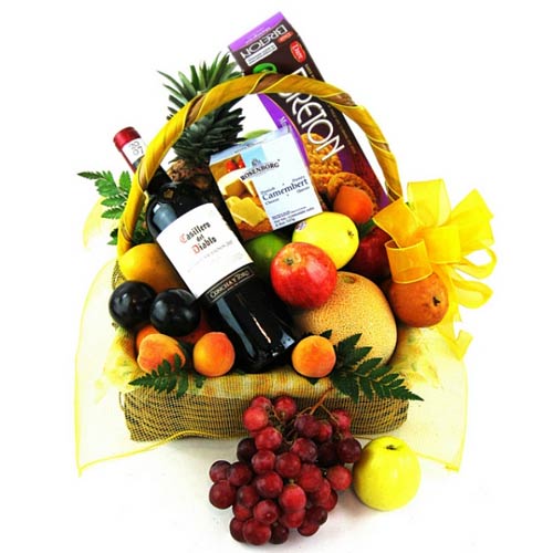 Impress someone with this Special Gift Hamper of F......  to As per address