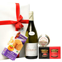 Thrilling Cellar Choice Gift Hamper with Wine