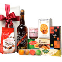 Entertaining Gift Hamper for Bright Celebration