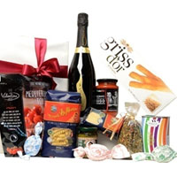 Innovative Festive Treasure of Seasonal Gift Hamper