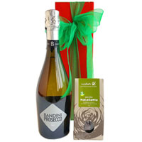 Thrilling Festive Greeting Wine Hamper with Chocolates