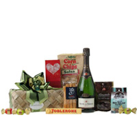 Enchanting Winter Frosty Gift Hamper with Wine