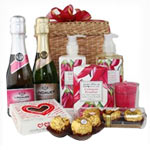 Brilliant Holiday Delight Gift Basket