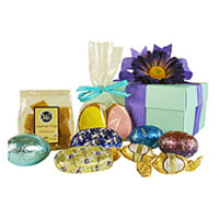 This pretty gift box (decorated with a purple gerb...