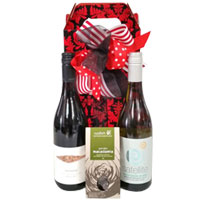 Graceful Sparkling Wine Gift Pack with Chocolates